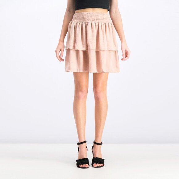 NWT - Beltaine Tiered Ruffle Skirt in Blush - Picture 3 of 12